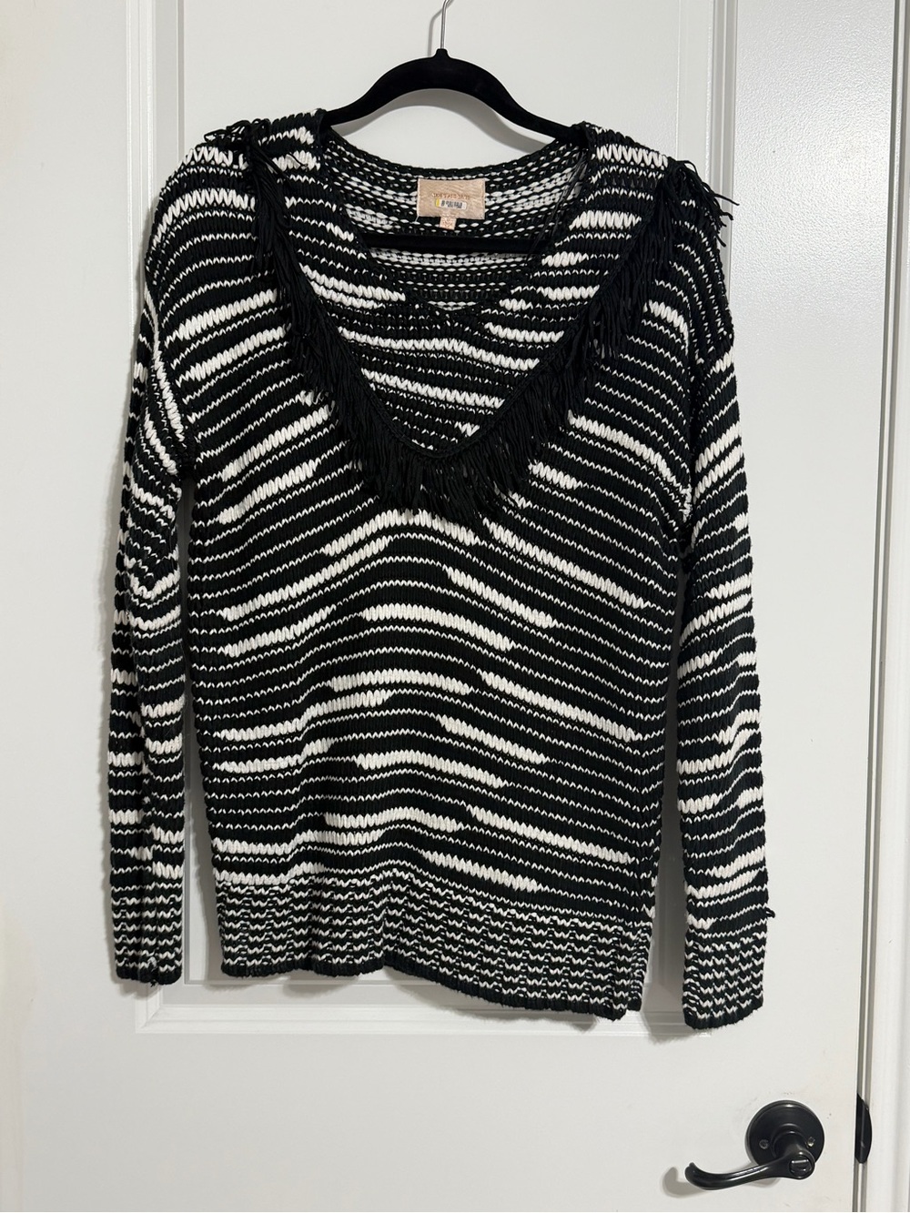 Skies Are Blue Black & White Striped Fringe V-Neck Sweater